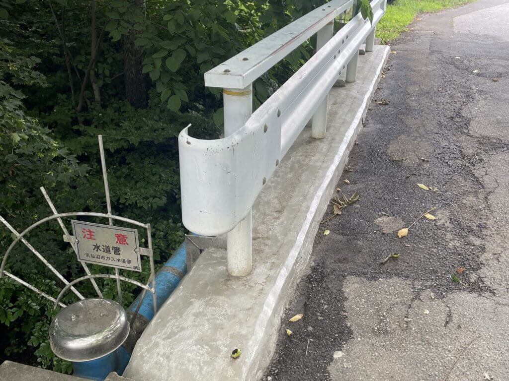 地蔵上橋の地覆断面補修作業 | 「地域と共に生きる」 気仙沼地区生コンクリート協同組合